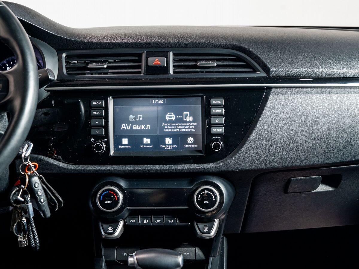 Kia Rio 2020 - фото автомобиля