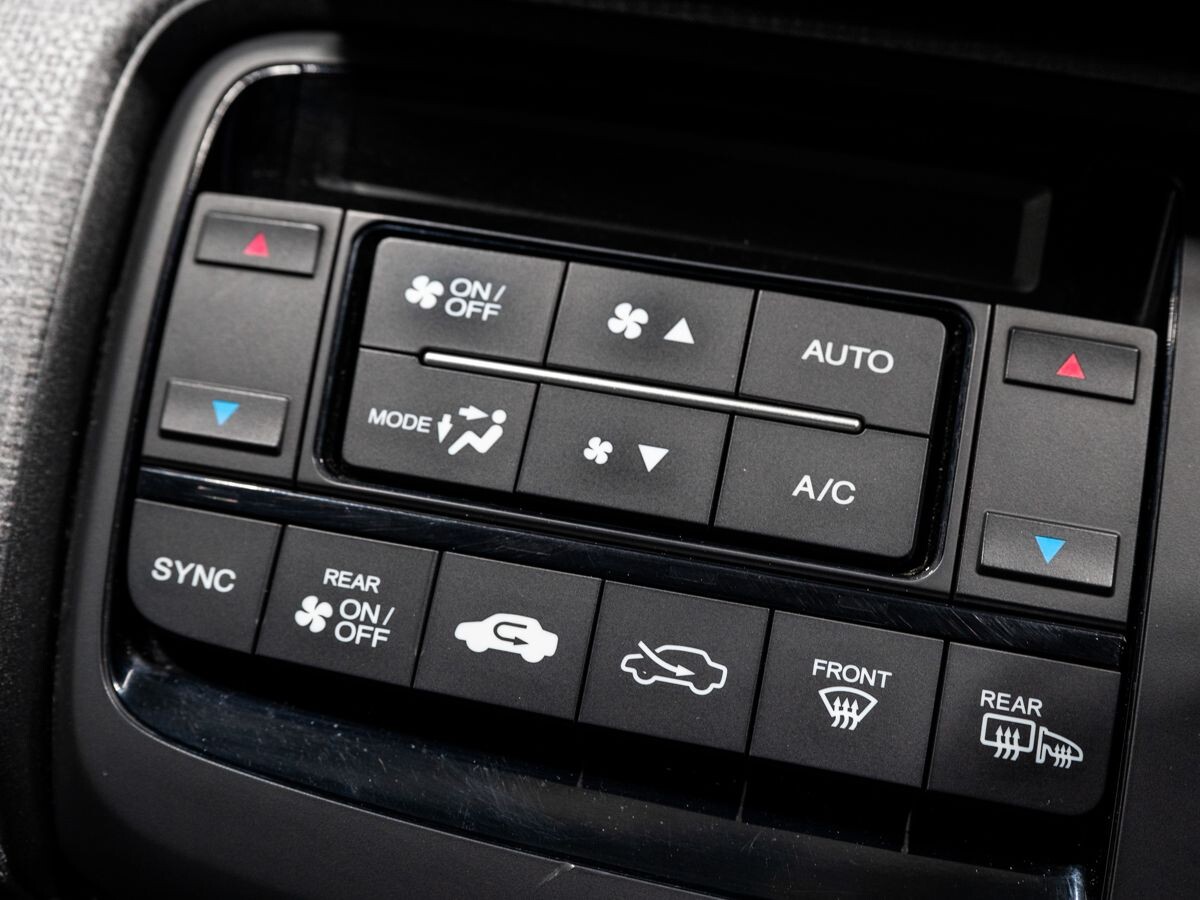 Honda Stepwgn 2018 - фото автомобиля