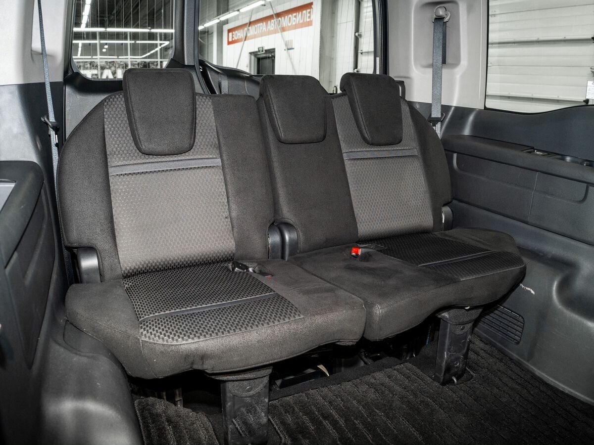 Honda Stepwgn 2018 - фото автомобиля