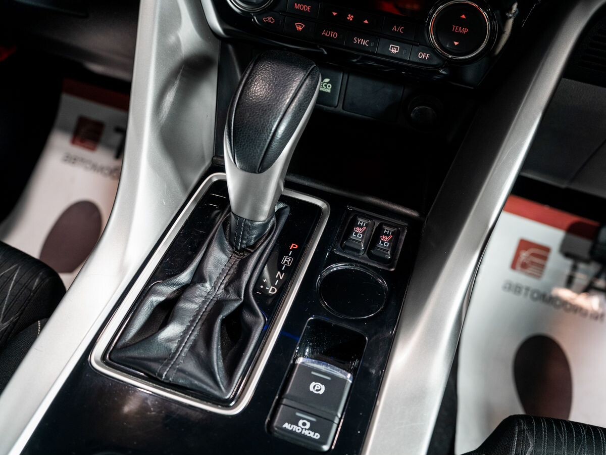 Mitsubishi Eclipse Cross 2018 - фото автомобиля