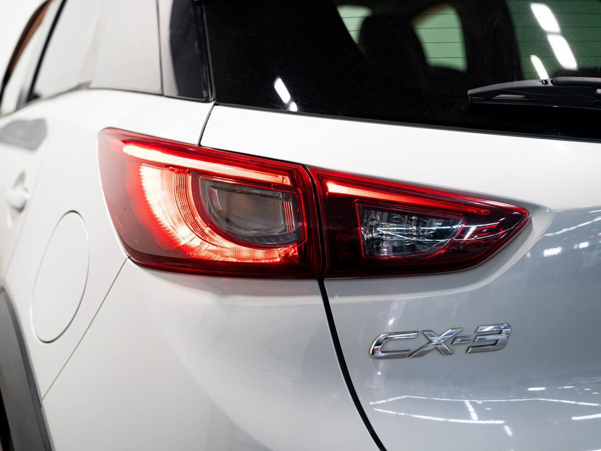 Mazda CX-3 2015 - фото автомобиля