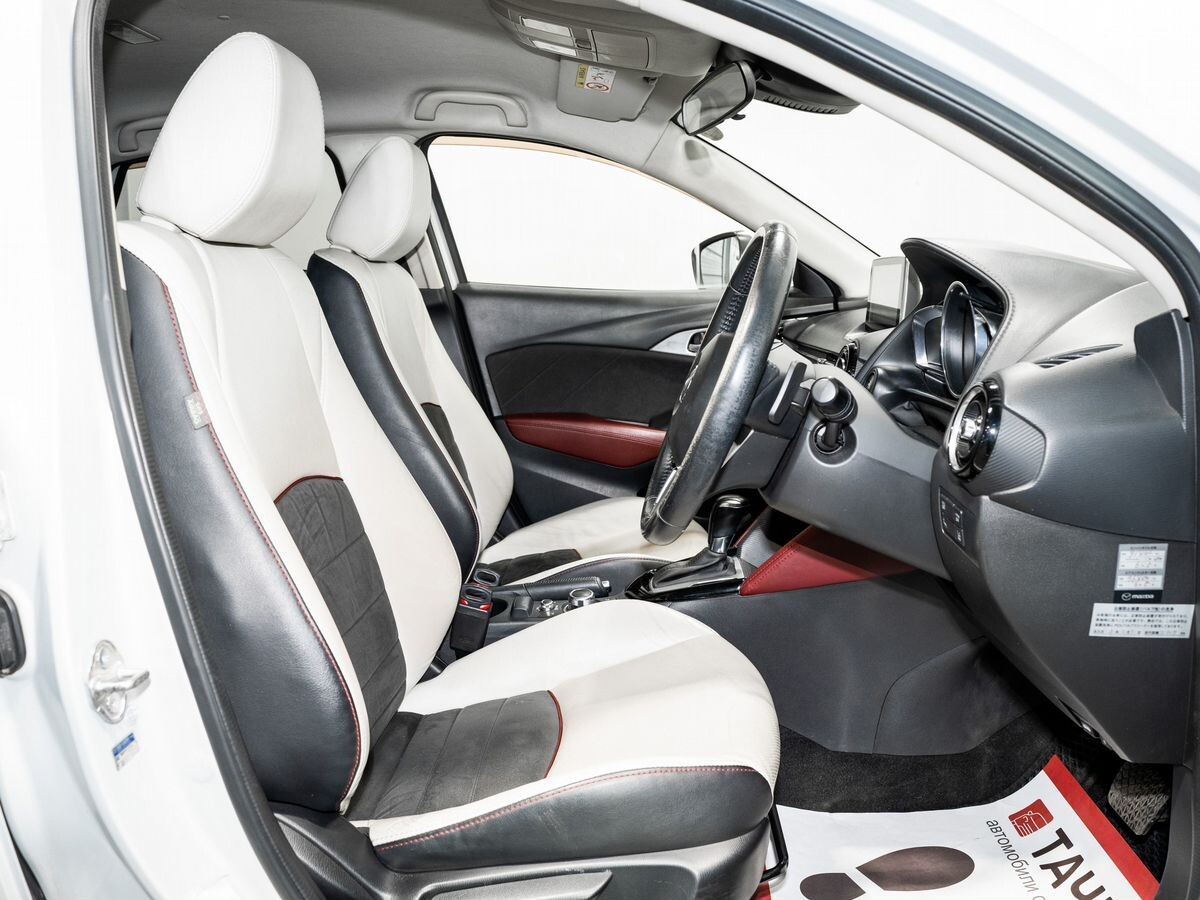 Mazda CX-3 2015 - фото автомобиля