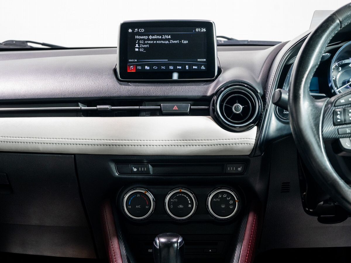 Mazda CX-3 2015 - фото автомобиля