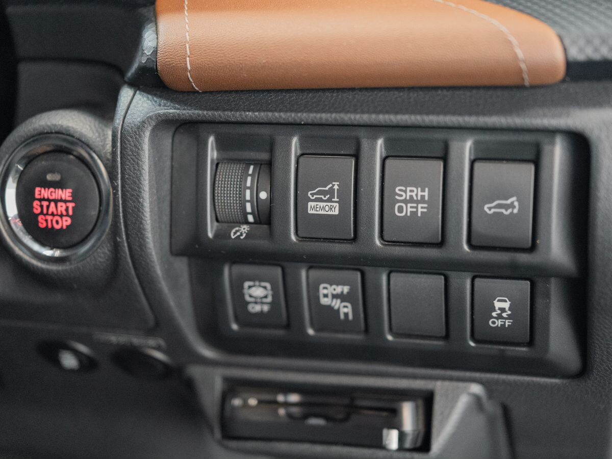 Subaru Forester 2019 - фото автомобиля