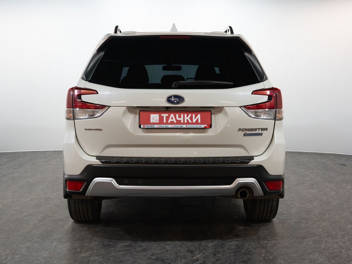 Subaru Forester 2019 - фото автомобиля