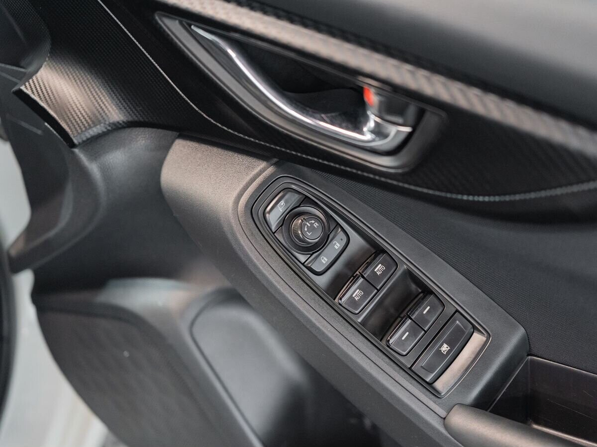 Subaru Impreza 2017 - фото автомобиля