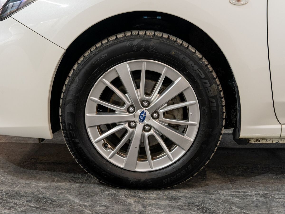 Subaru Impreza 2017 - фото автомобиля