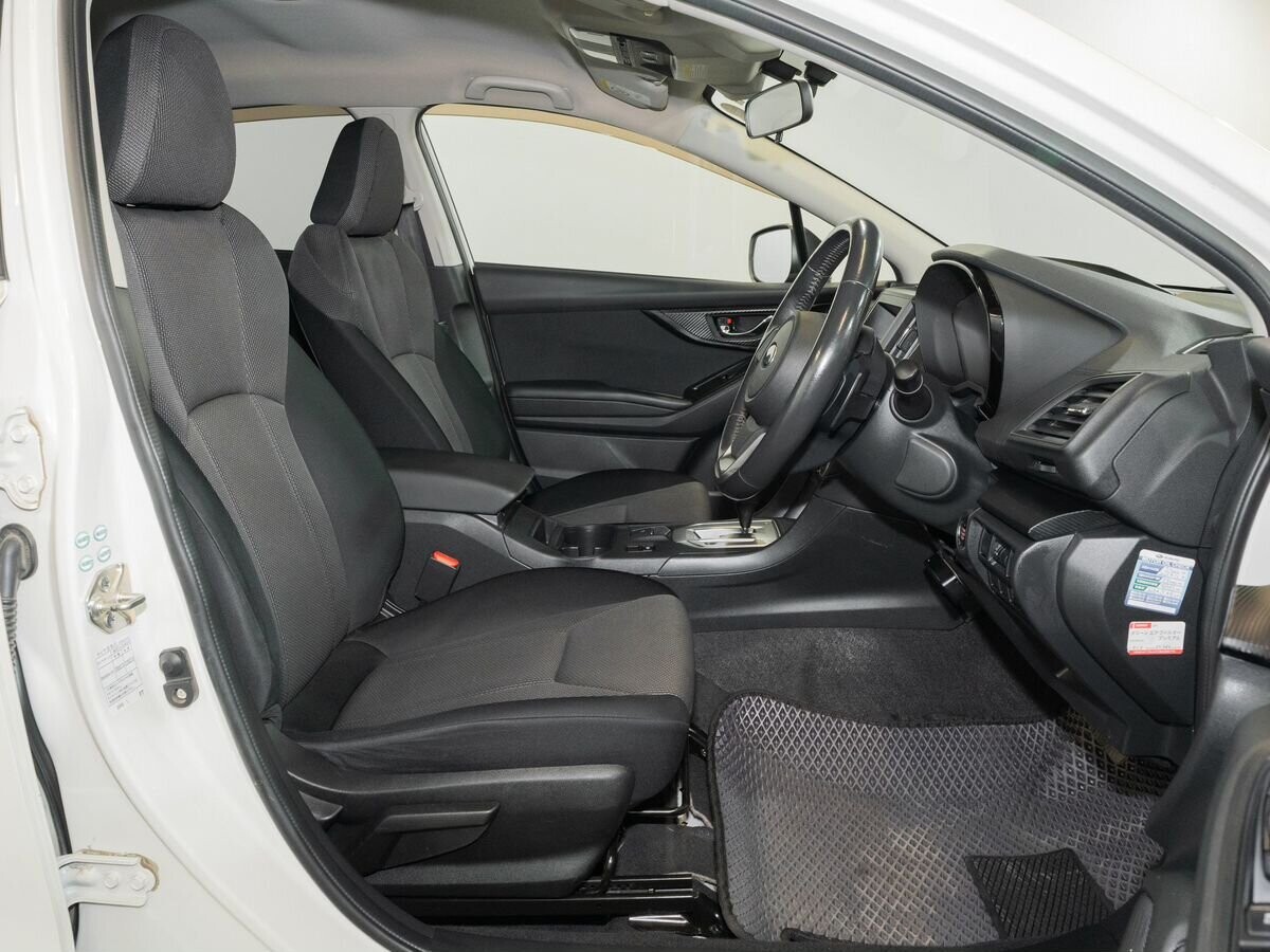 Subaru Impreza 2017 - фото автомобиля