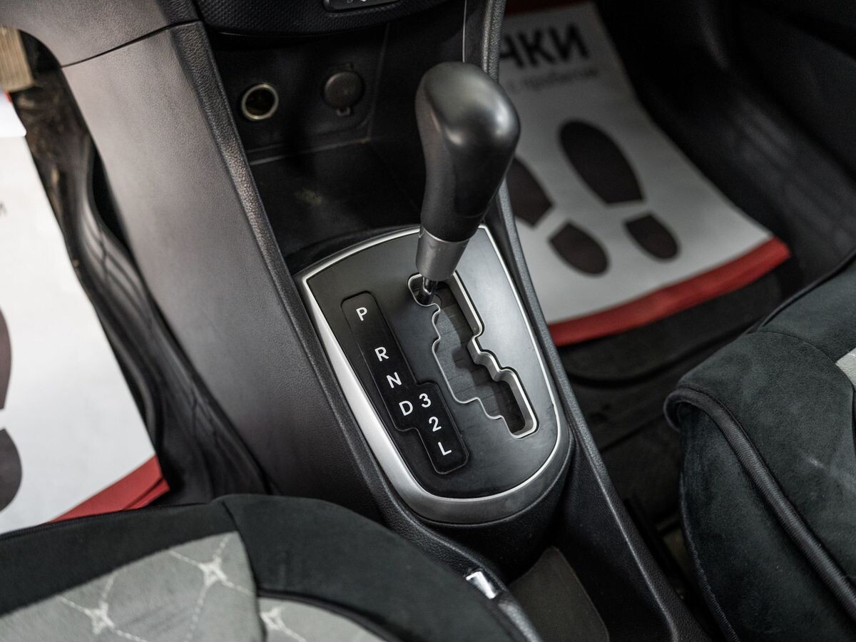 Hyundai Solaris 2012 - фото автомобиля