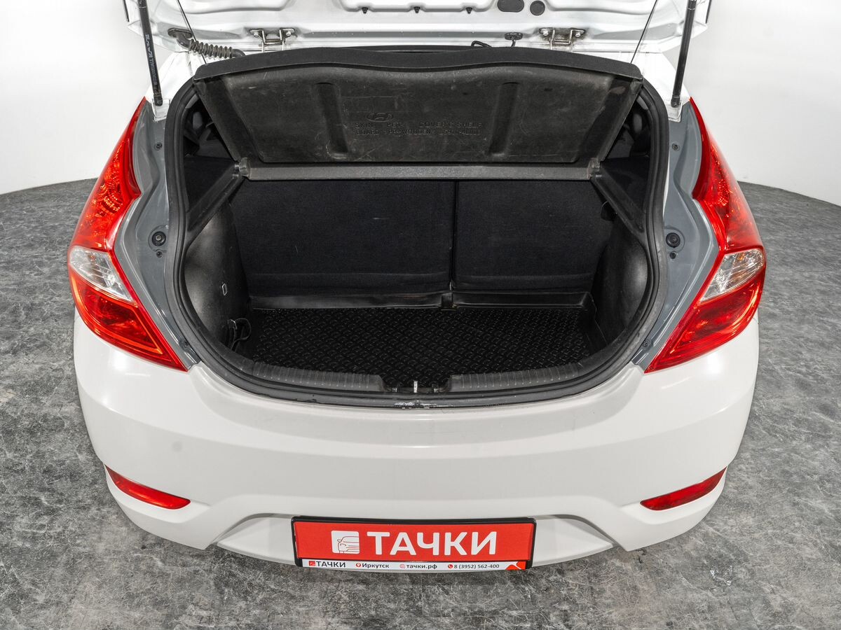 Hyundai Solaris 2012 - фото автомобиля