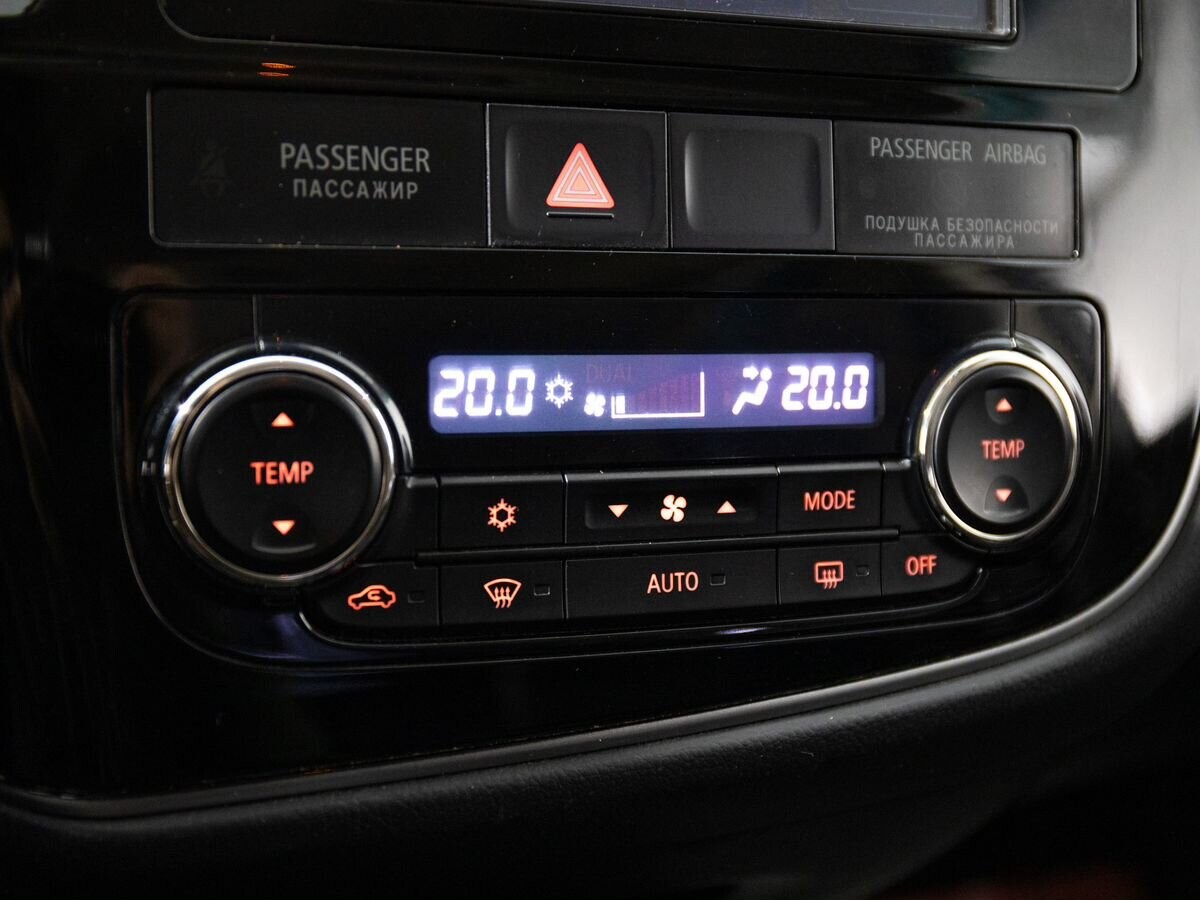 Mitsubishi Outlander 2013 - фото автомобиля