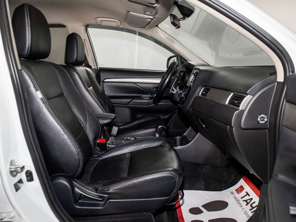 Mitsubishi Outlander 2013 - фото автомобиля