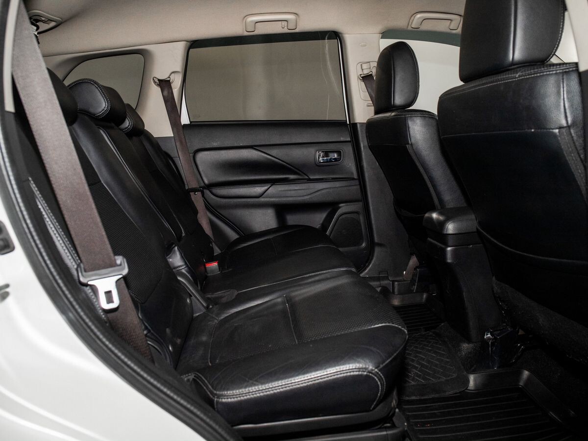 Mitsubishi Outlander 2013 - фото автомобиля