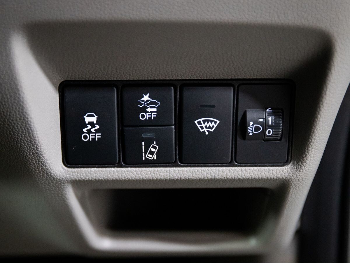 Honda Stepwgn 2016 - фото автомобиля