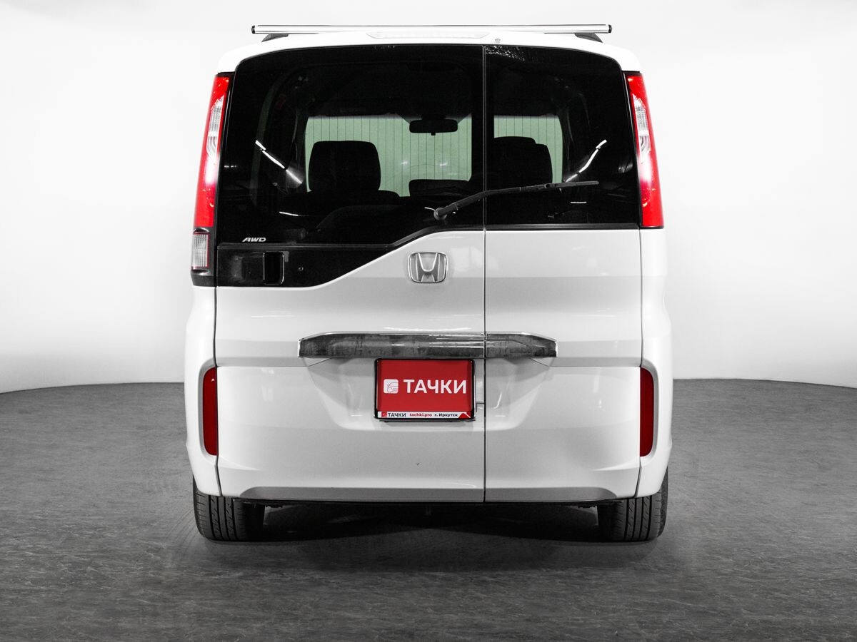 Honda Stepwgn 2016 - фото автомобиля