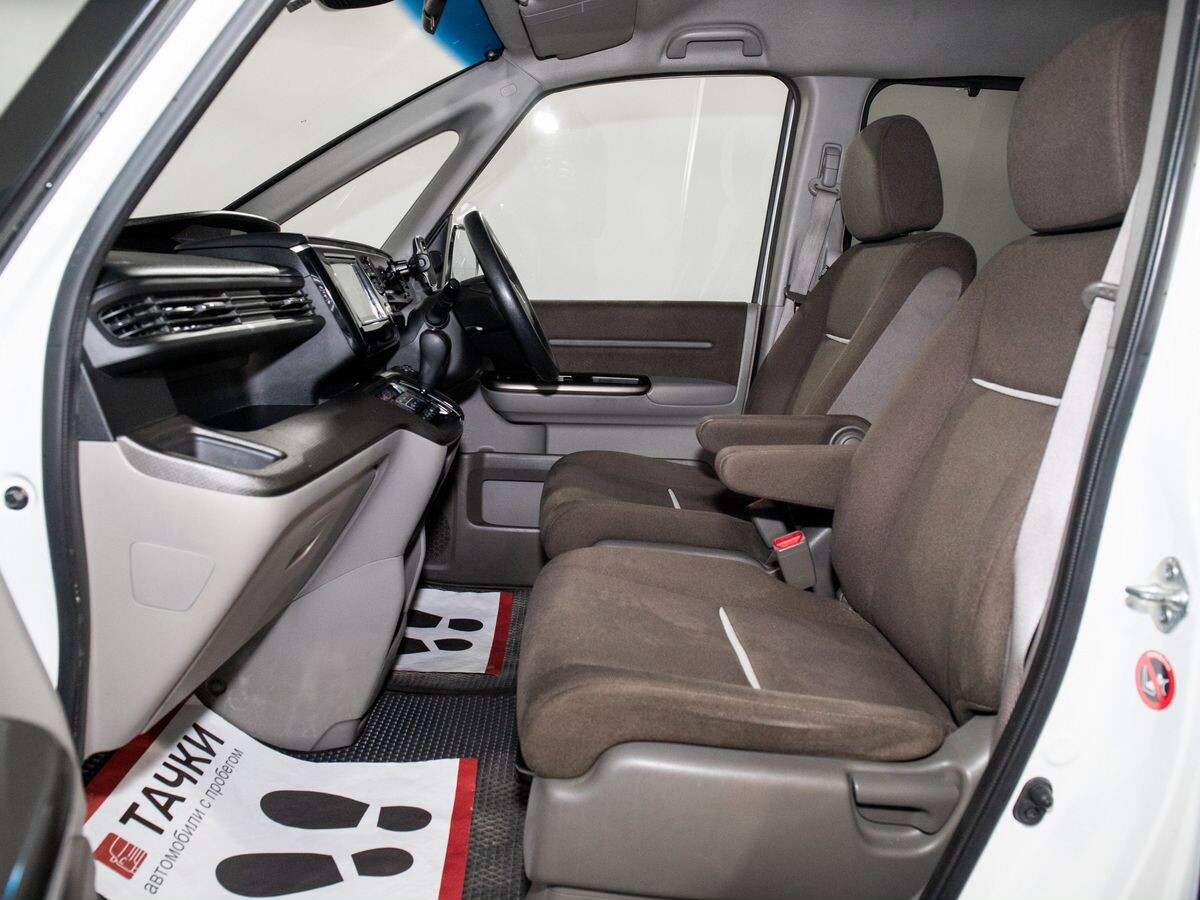 Honda Stepwgn 2016 - фото автомобиля