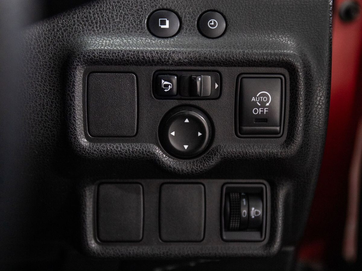 Nissan Note 2013 - фото автомобиля