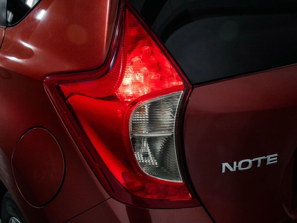 Nissan Note 2013 - фото автомобиля