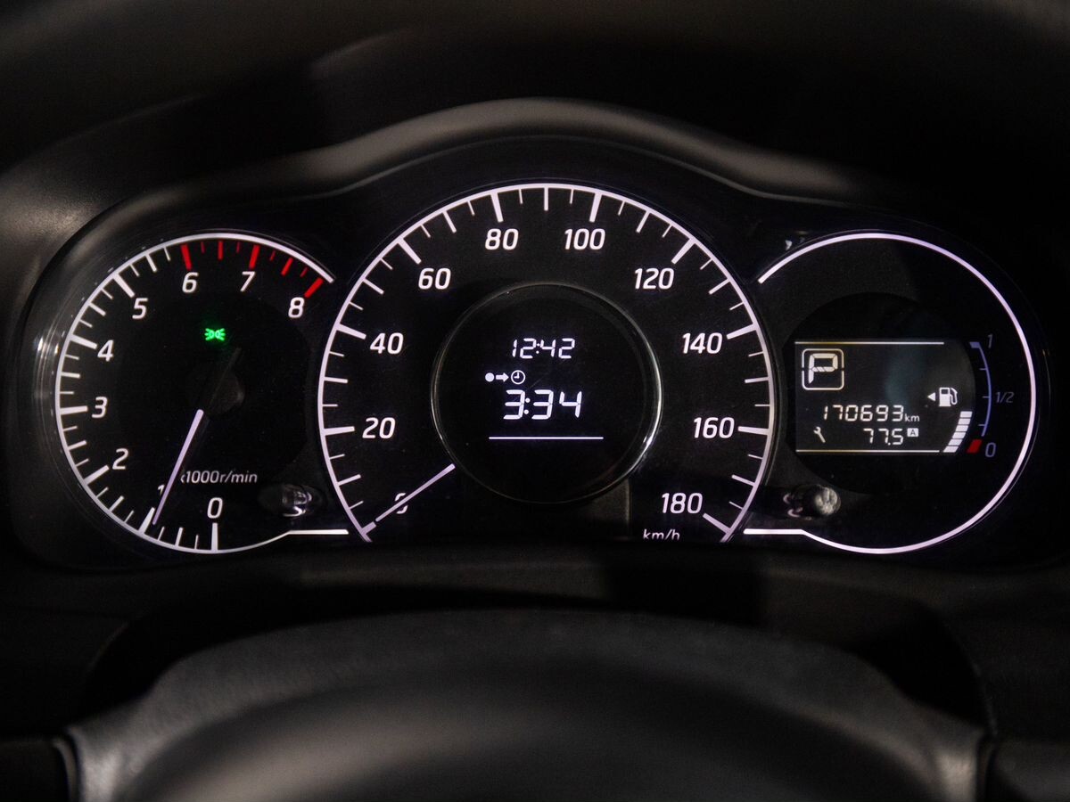 Nissan Note 2013 - фото автомобиля