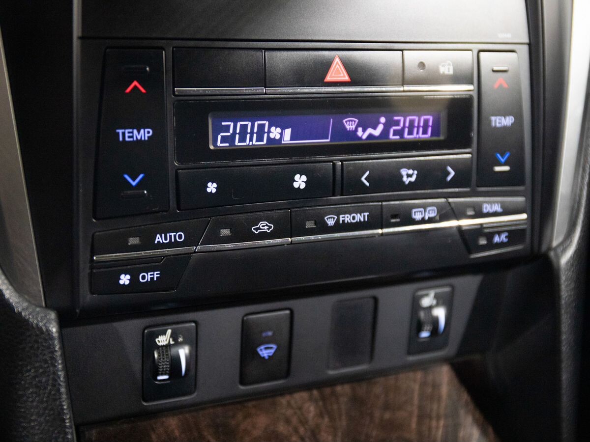 Toyota Camry 2014 - фото автомобиля