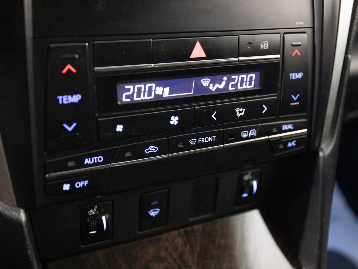 Toyota Camry 2014 - фото автомобиля