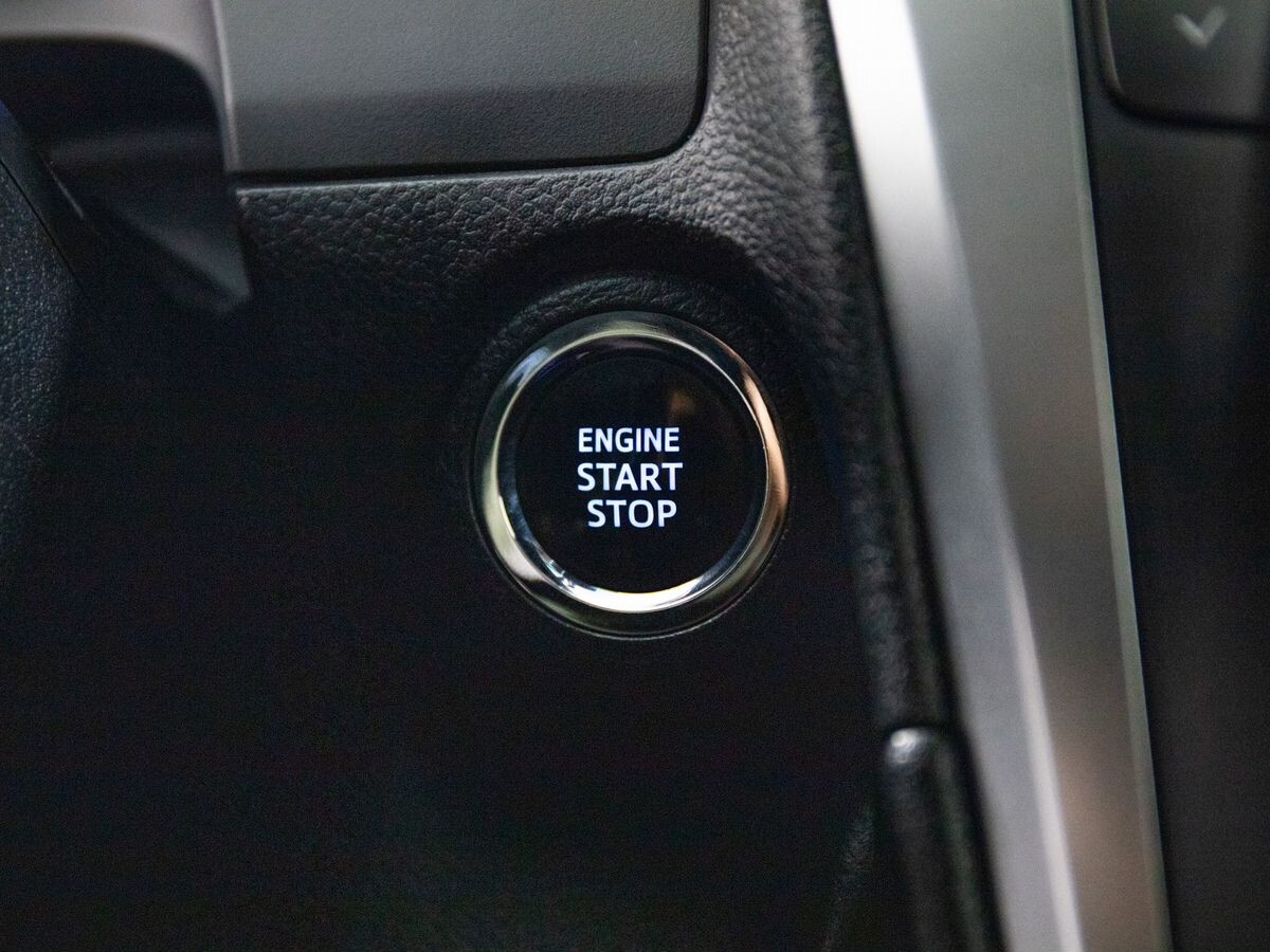 Toyota Camry 2014 - фото автомобиля