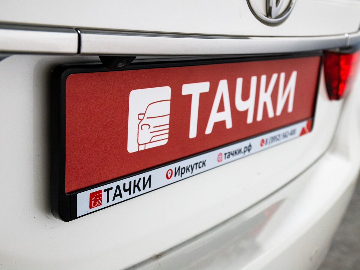 Toyota Camry 2014 - фото автомобиля