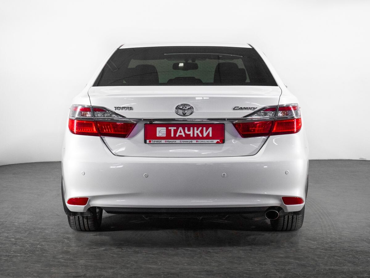 Toyota Camry 2014 - фото автомобиля