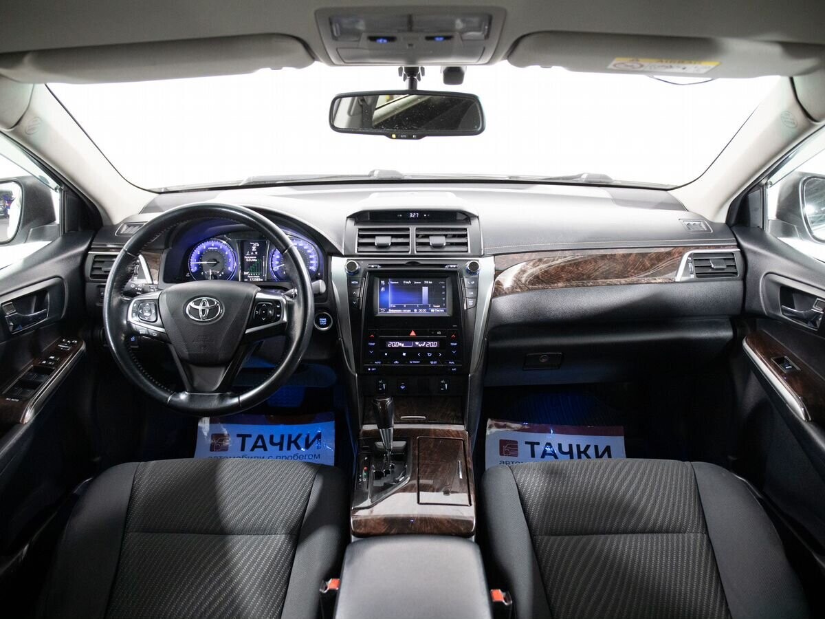 Toyota Camry 2014 - фото автомобиля