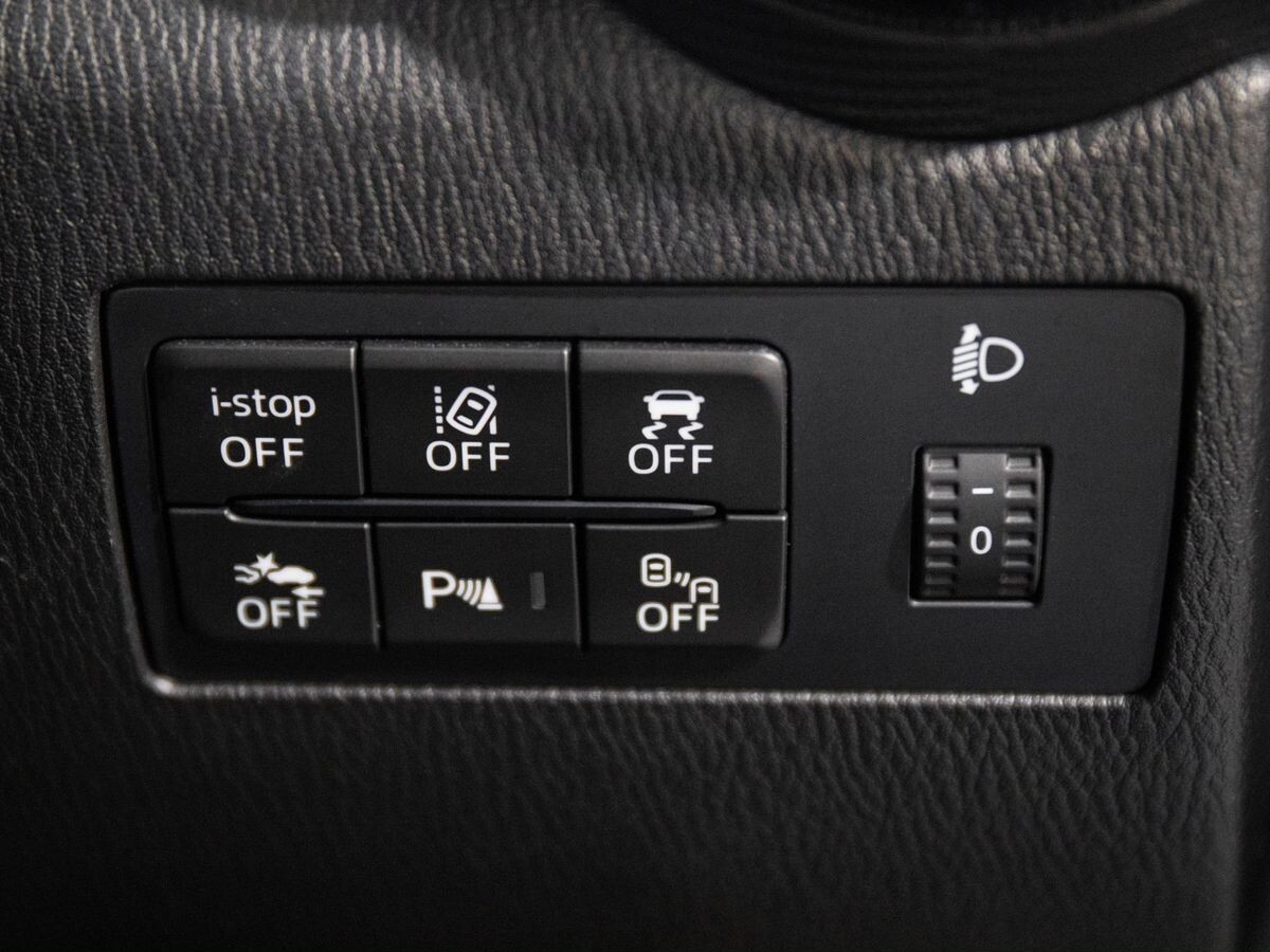 Mazda Demio 2019 - фото автомобиля