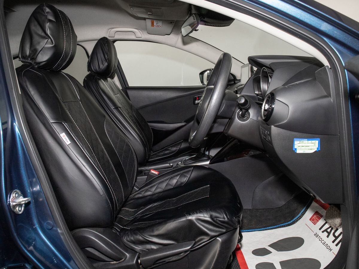 Mazda Demio 2019 - фото автомобиля