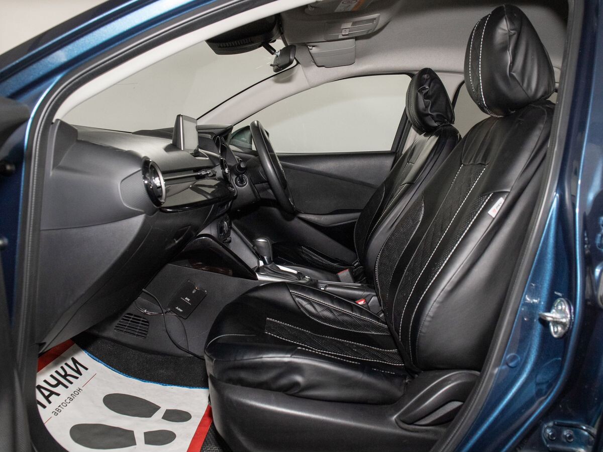 Mazda Demio 2019 - фото автомобиля