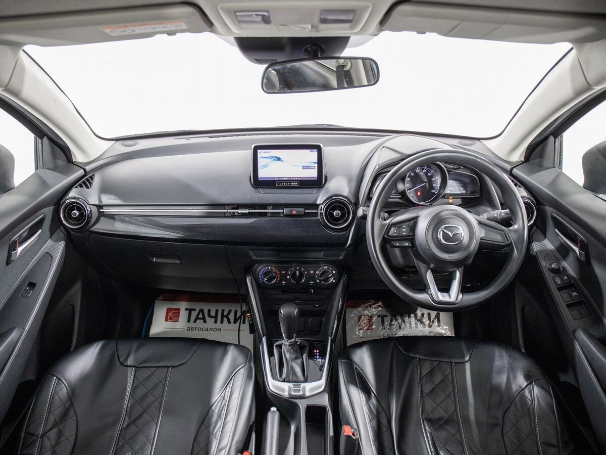 Mazda Demio 2019 - фото автомобиля