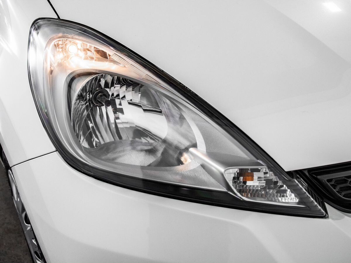 Honda Fit 2012 - фото автомобиля