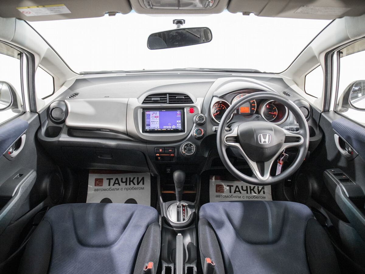 Honda Fit 2012 - фото автомобиля