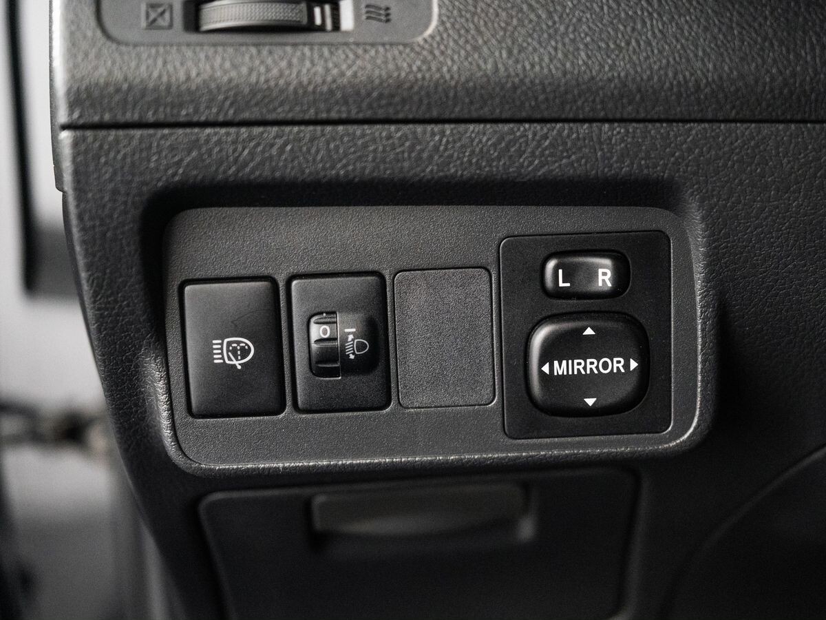 Toyota Corolla 2008 - фото автомобиля