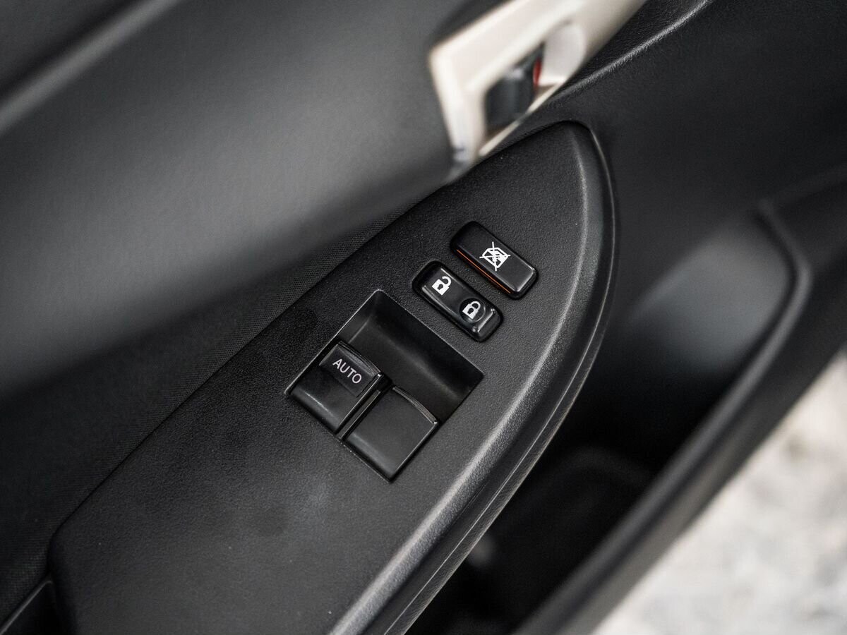 Toyota Corolla 2008 - фото автомобиля