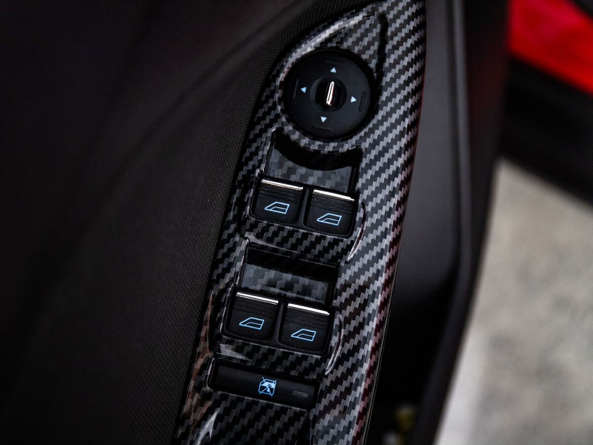 Ford Focus 2012 - фото автомобиля