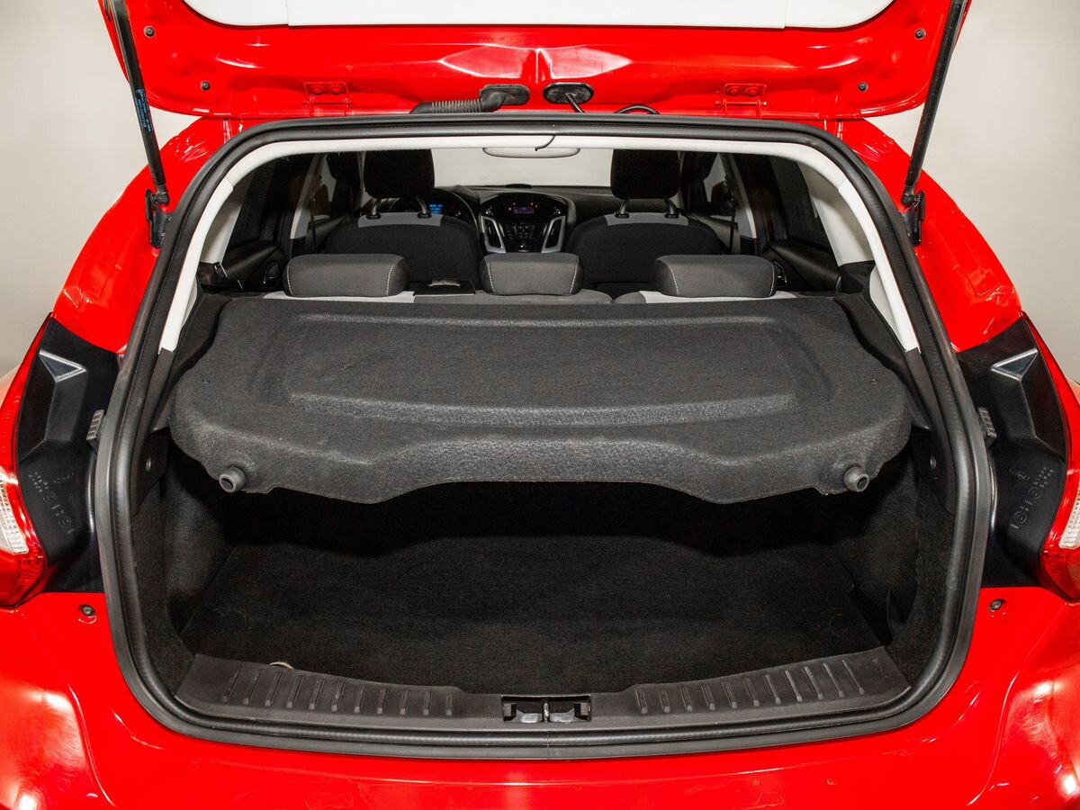 Ford Focus 2012 - фото автомобиля