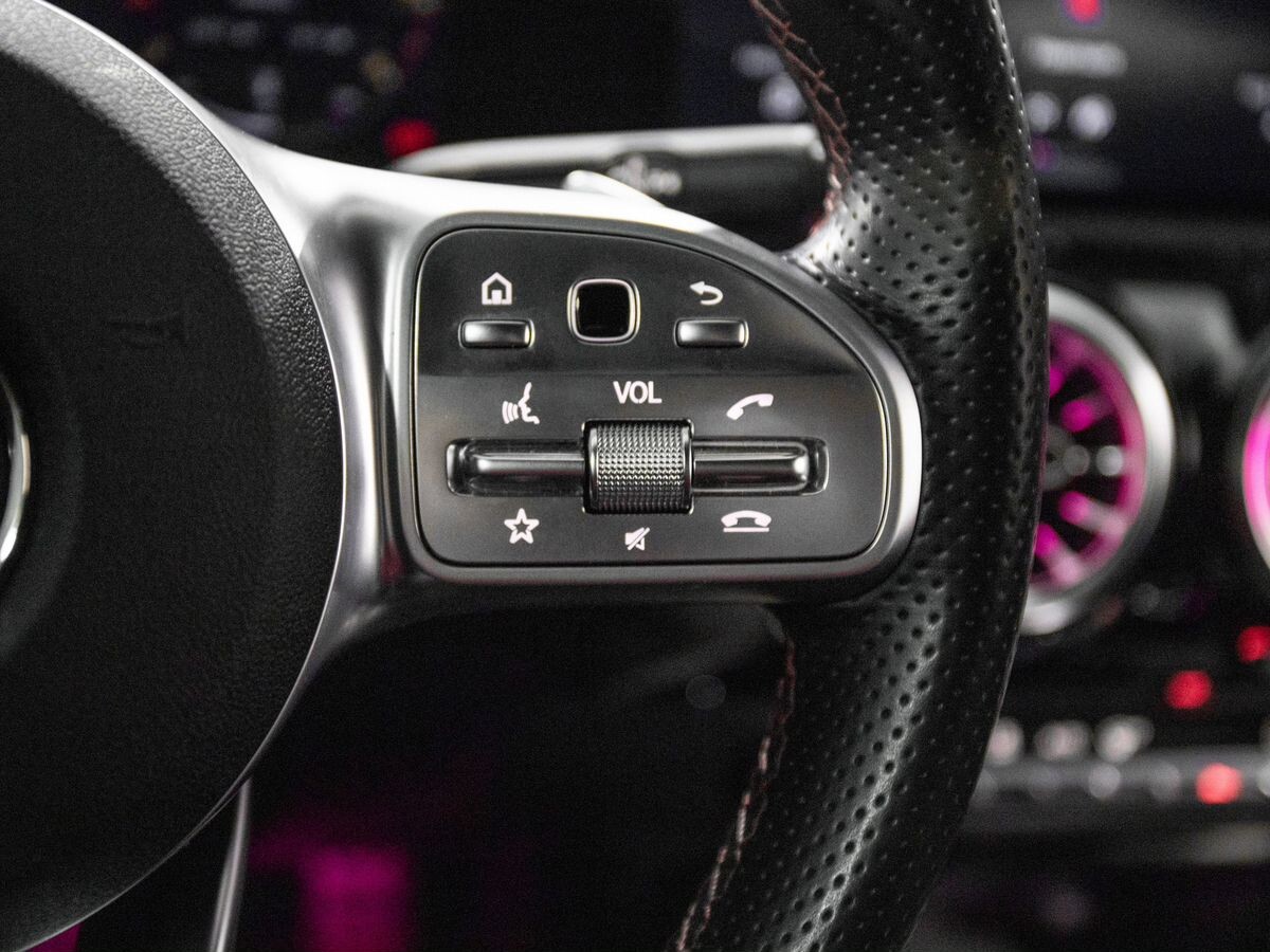 Mercedes-Benz A-Class 2021 - фото автомобиля