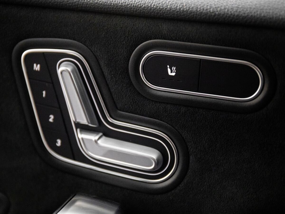 Mercedes-Benz A-Class 2021 - фото автомобиля