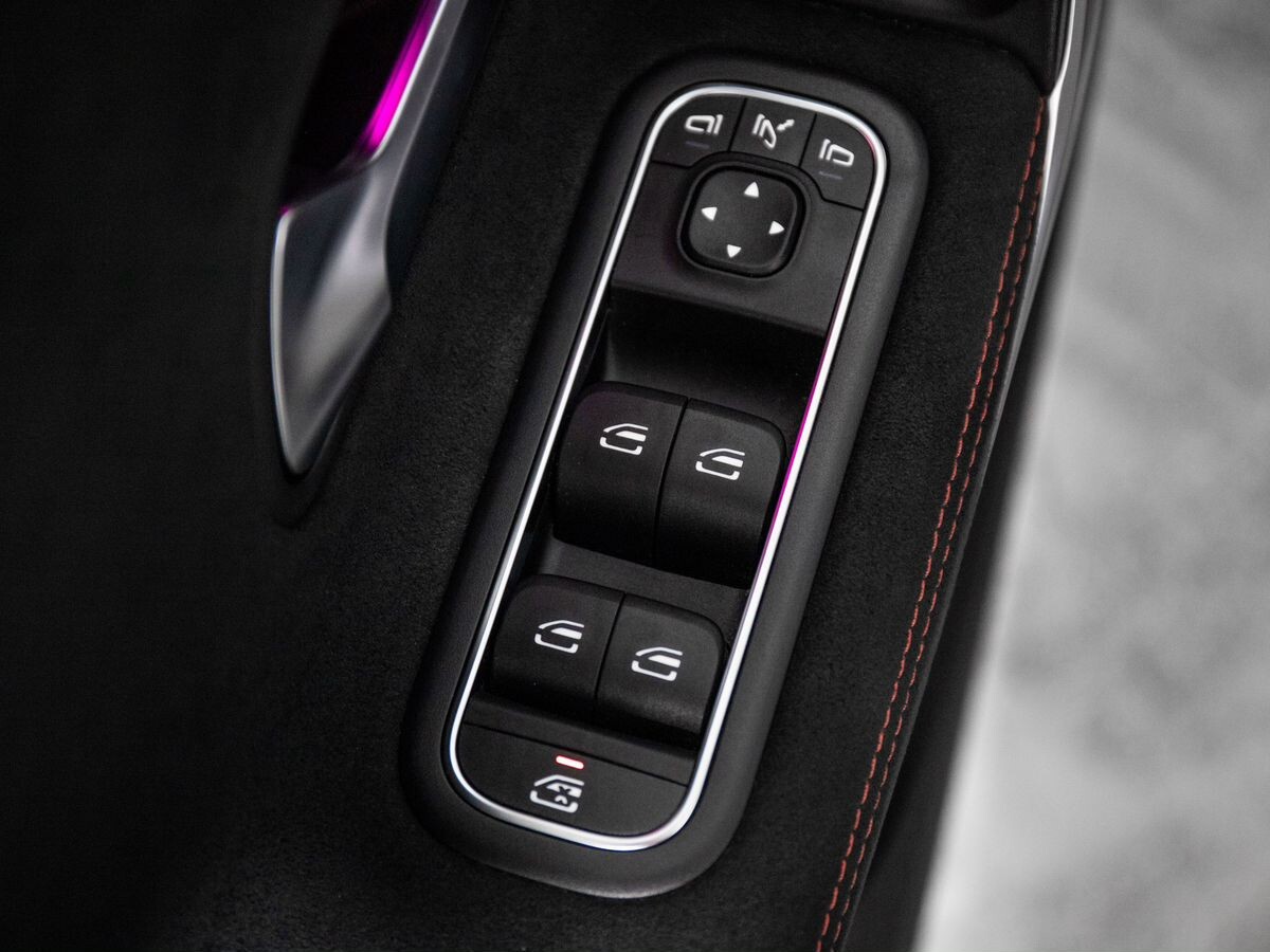 Mercedes-Benz A-Class 2021 - фото автомобиля