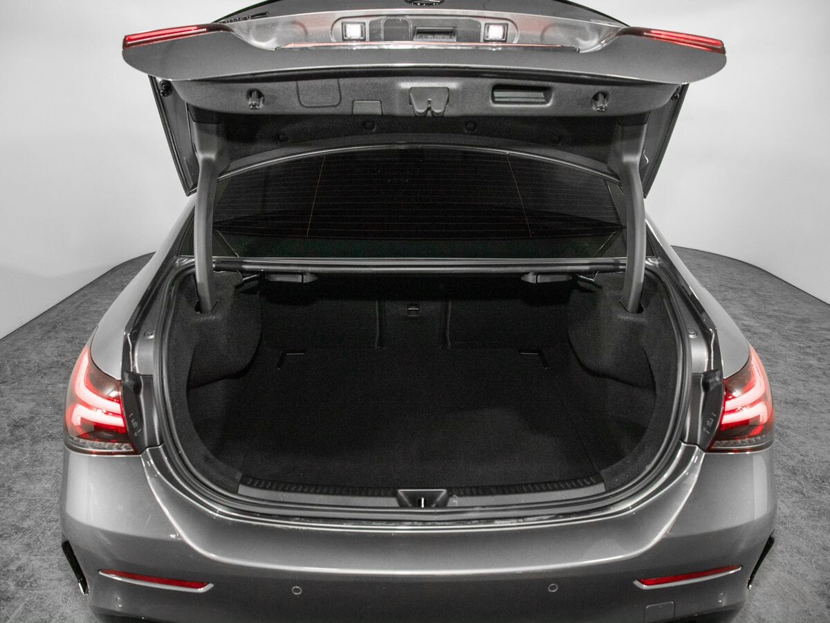 Mercedes-Benz A-Class 2021 - фото автомобиля