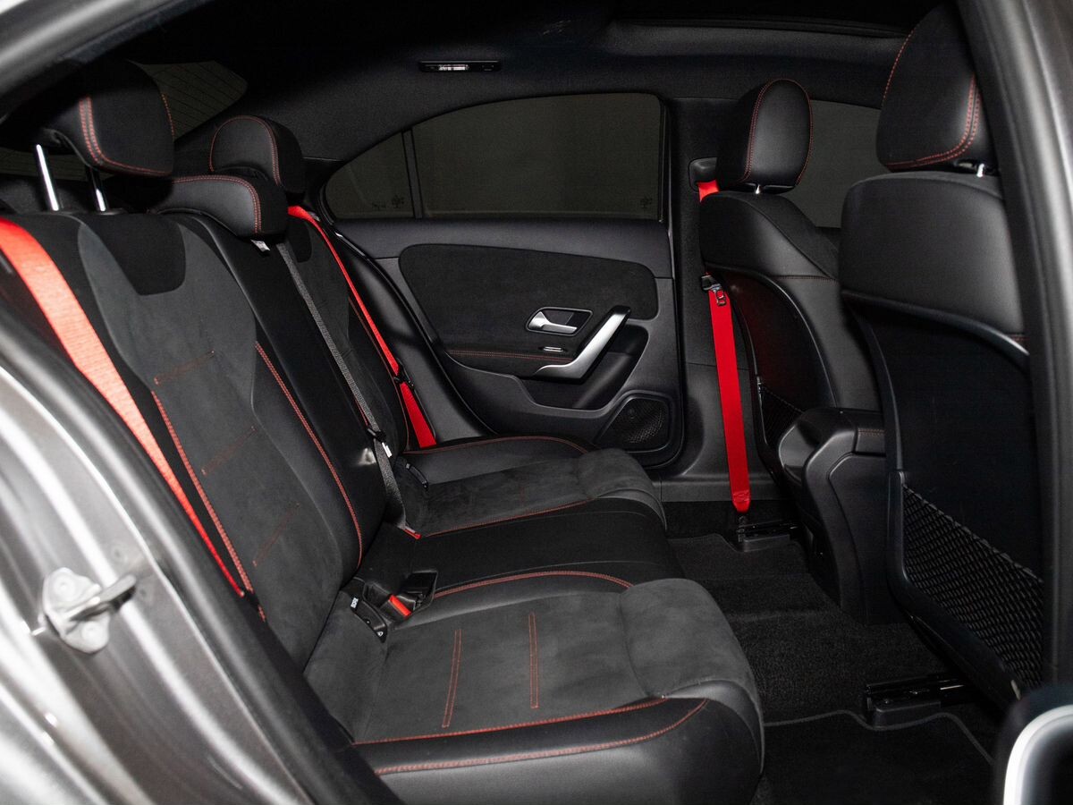 Mercedes-Benz A-Class 2021 - фото автомобиля