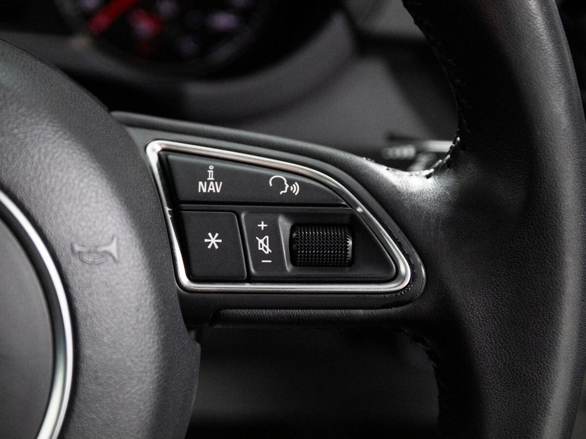 Audi A1 2013 - фото автомобиля