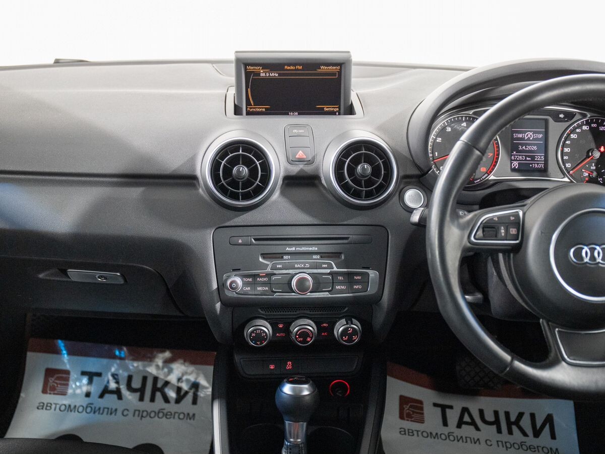 Audi A1 2013 - фото автомобиля