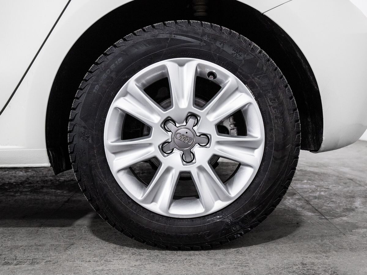 Audi A1 2013 - фото автомобиля