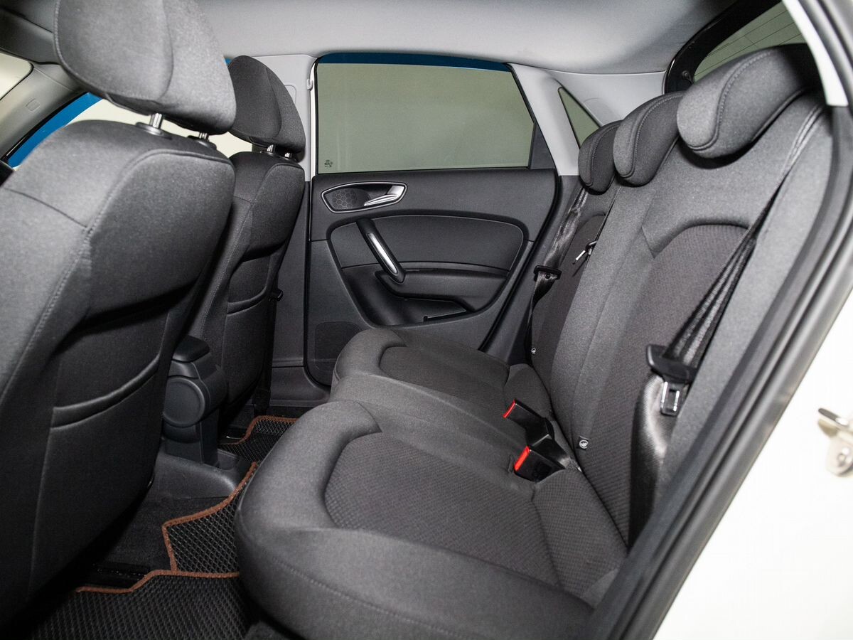 Audi A1 2013 - фото автомобиля