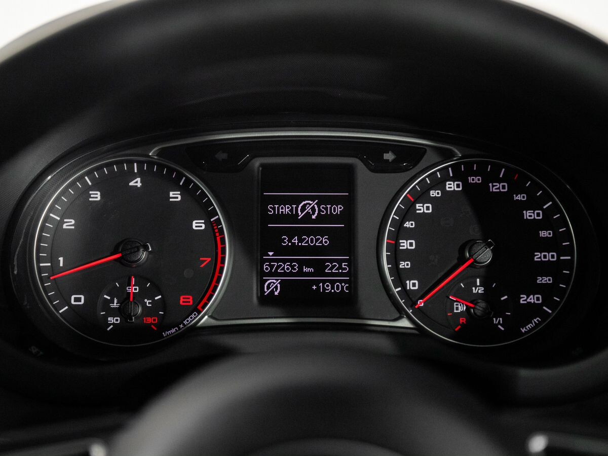 Audi A1 2013 - фото автомобиля