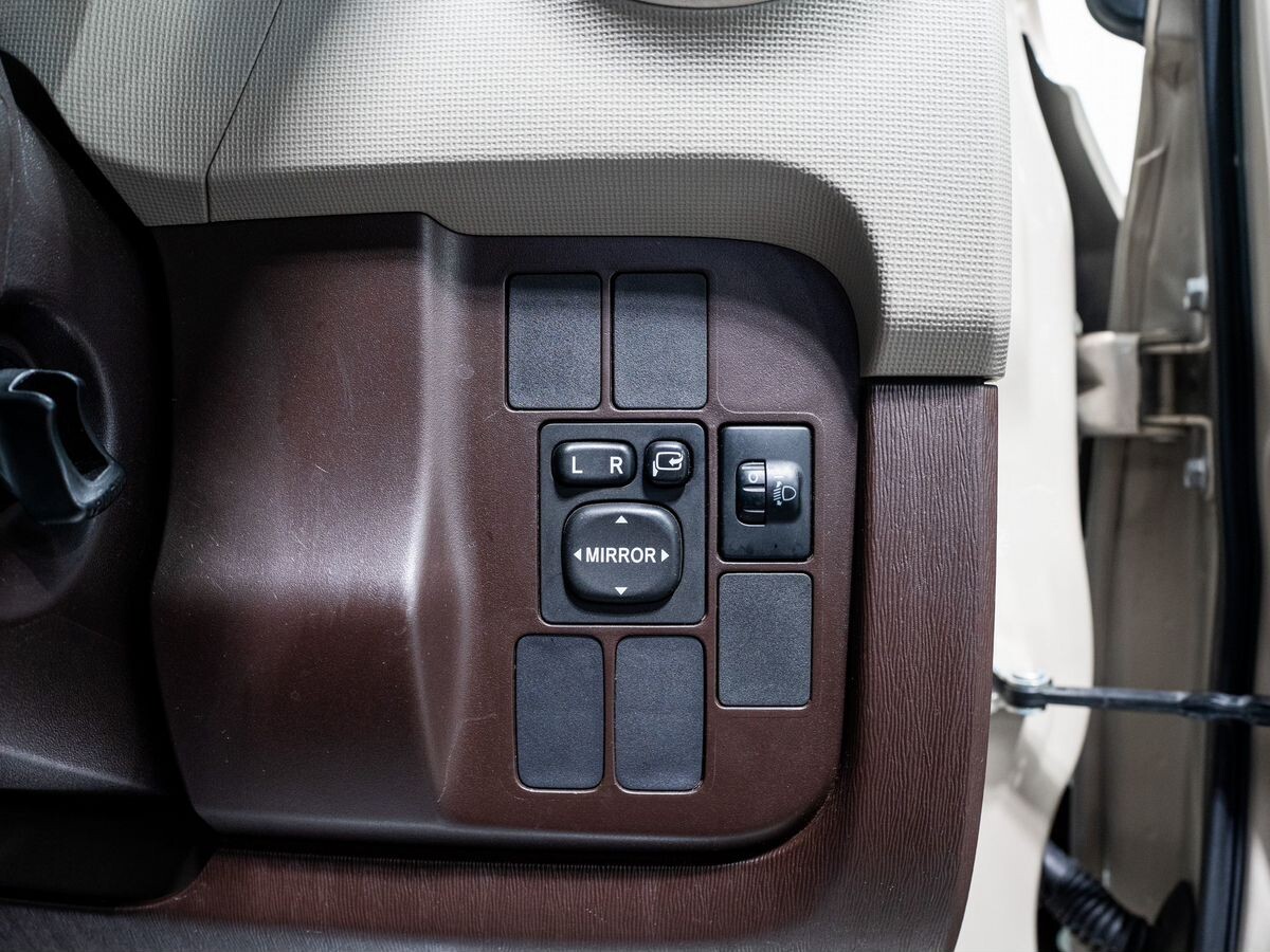 Toyota Passo 2014 - фото автомобиля